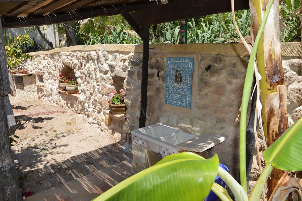 Guest House Al Giardino Dei Limoni Фавиньяна Экстерьер фото